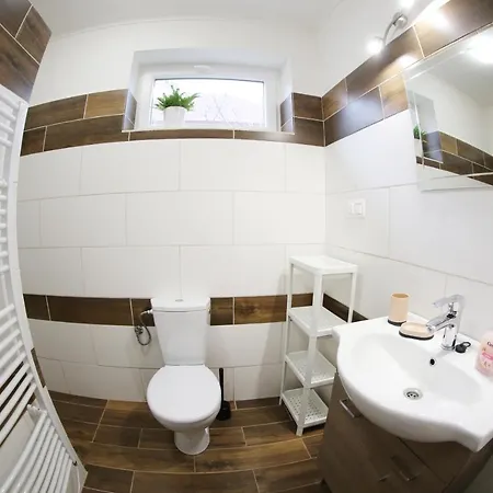 Dom Marhula 度假居 Štúrovo